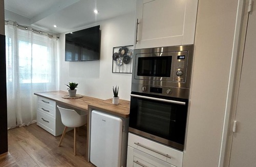 Panazol Apartment | La Suite Faïence, chic et calme