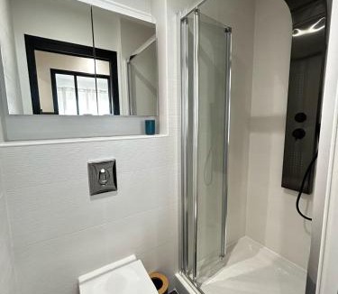 Panazol Apartment | La Suite Faïence, chic et calme