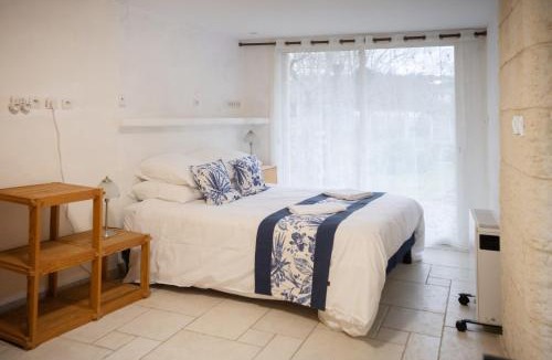 Villefranche-de-Rouergue Apartment | La suite d'Amanda-wifi-jardin NO KITCHEN