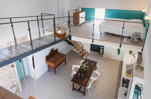 Puligny-Montrachet House | La Suite Gainsbourg