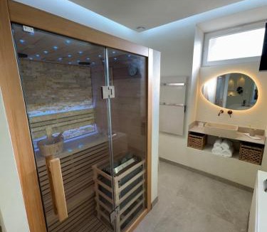 Mitry-Mory Apartment | La Suite Grecque