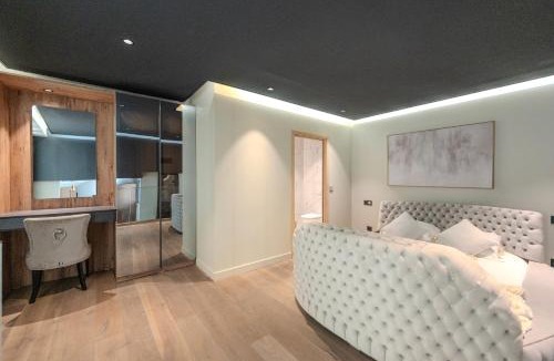 Quartier Hyper-Centre Apartment | La Suite - Jacuzzi - Hammam