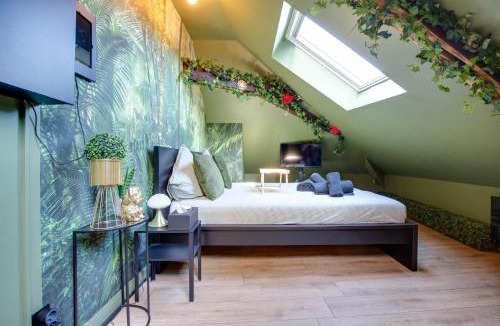 Vertou Apartment | La Suite Jungle - l'expérience immersive
