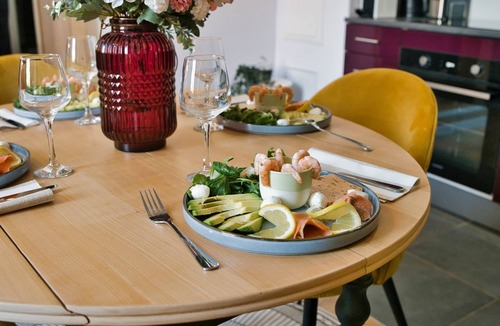 Mulhouse Apartment | La Suite Pourpre - Duplex - Mulhouse Hyper Centre