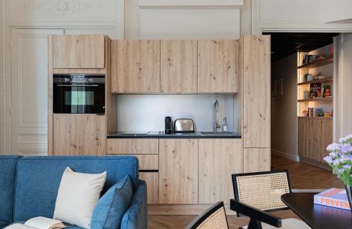 1st Arrondissement Apartment | La Suite - Terreaux IV - 2 bedroom with AC
