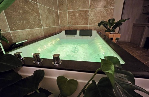 Montge-en-Goele Apartment | LA SUITE TILLEUIL