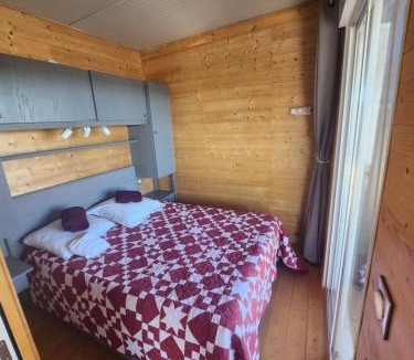 Lezignan-la-Cebe Ski Chalet | La tête sous les étoiles