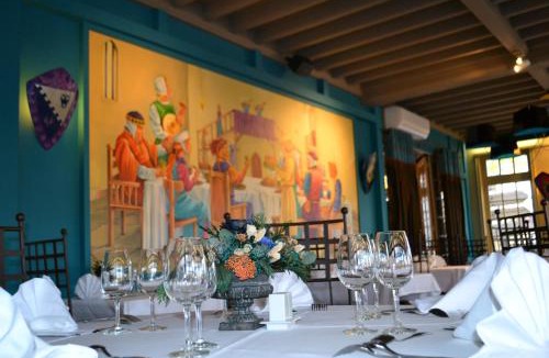 Civrieux-d'Azergues Hotel | La Tablée Médiévale