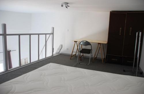 Arbouans Apartment | La Tanière 13