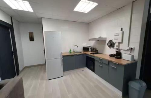 Nailloux Apartment | la tanière argentée