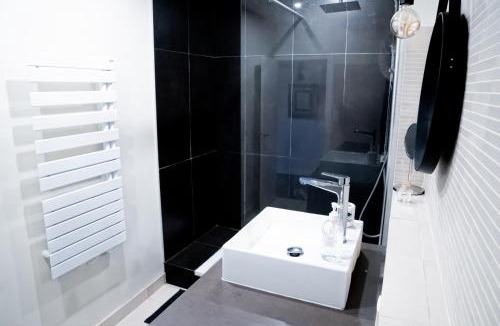 Redon Apartment | La Tanière de Belphégor - 4 chambres - Centre ville - Vue Rivière