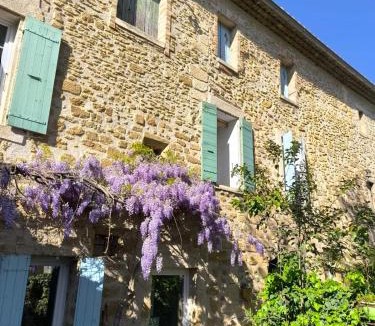 Camaret-sur-Aigues House | La Tanière du Renard
