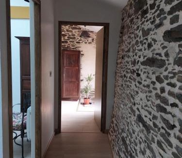 Vallet House | La Tanière du Renard
