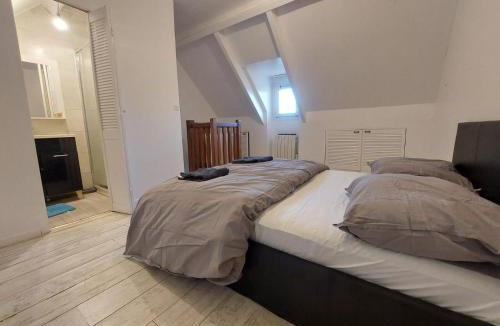 Issou Apartment | La tanierre T2 Issou vibe chill cosy