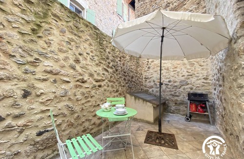 Villefranche-de-Conflent House | La Terrasse des remparts