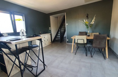 Saint-Vincent-de-Barres Apartment | La Terrasse: breathtaking view and heated swimming pool