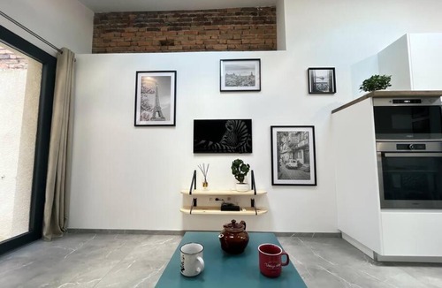 Montbrison Apartment | La Terrasse étoilée