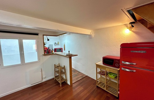 Lourdes Apartment | 💙 La Terrasse de Bernadette, air-conditioned, downtown and rooftop panoramic view