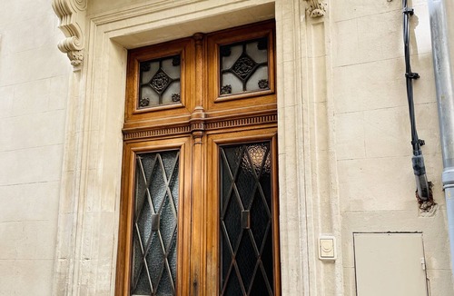 Faubourg Apartment | La Terrasse des Arènes