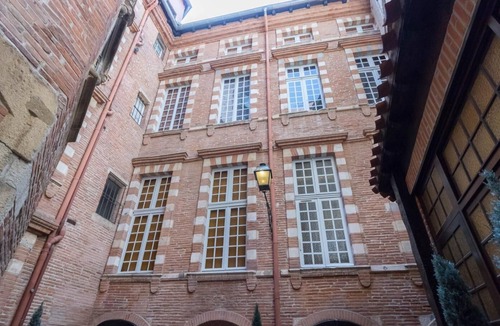 Saint-Etienne Apartment | La Terrasse des Capitouls