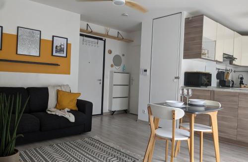 Bezons Apartment | La Terrasse du tramway, Parking, 30min de Paris