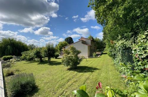 Douzillac Villa | La Terrasse