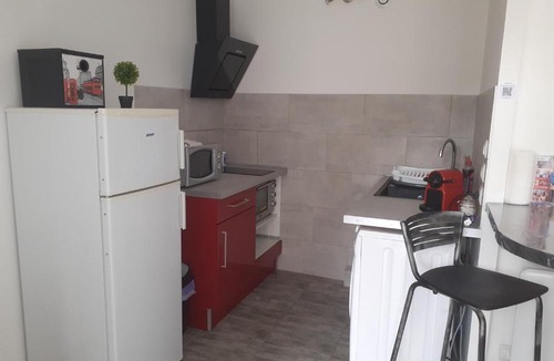 Paroy-sur-Tholon Apartment | La terrasse