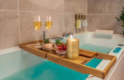 Cathedrale Apartment | La Terrasse Saint-Gatien - PrestiPlace Collection