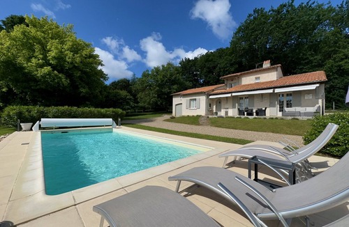 Douzillac Villa | La Terrasse - The ultimate charming holiday house with private pool