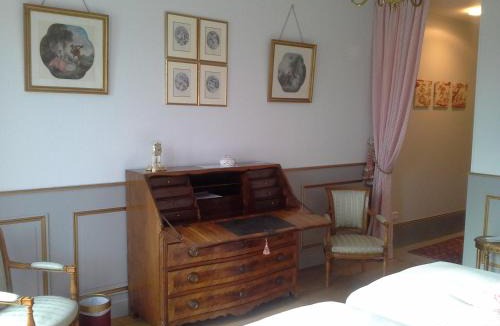 Saint-Trivier-de-Courtes House | La Thebaide