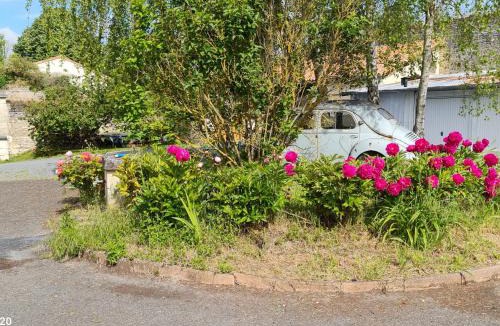 Mirebeau House | La Thibaudière Gite 70m2