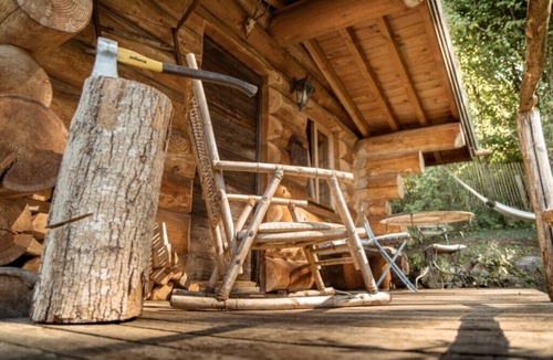 Collonges-sous-Saleve Ski Chalet | La Thuile log cabin