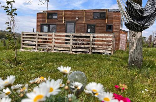 Montmeyran Ski Chalet | La Tiny Adorée