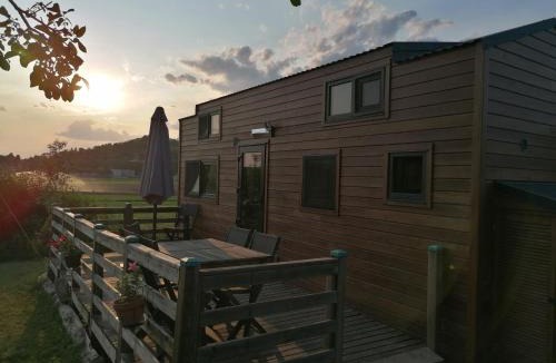 Montmeyran Ski Chalet | La Tiny Adorée