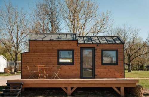 Cluny House | La Tiny Cluny