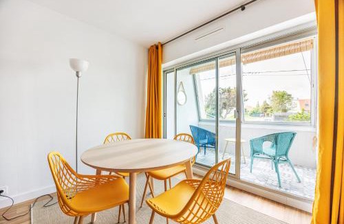 Bernieres-sur-Mer Apartment | La Tortue Joyeuse - Appartement avec Loggia