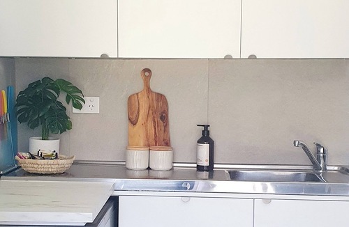 Bundeena Apartment | La-Toscana - on the beach