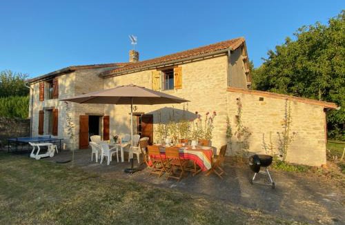 Cherves House | La touche