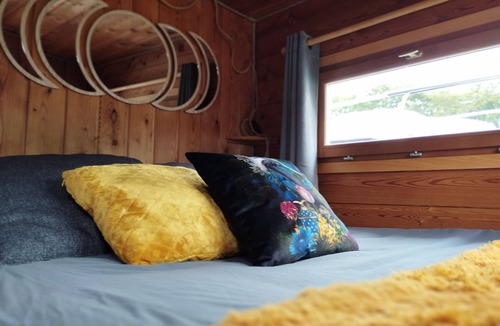 Downtown Angers Boat Rental | La Toue Charme (House Boat)