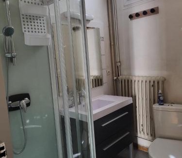 Verdun Apartment | La Tour Chaussée