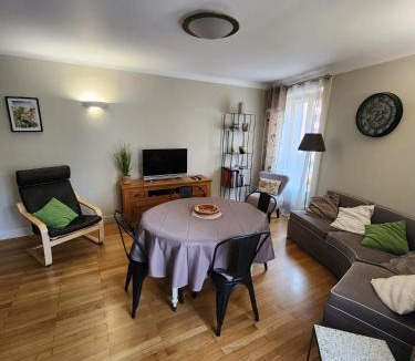 Salins-les-Bains House | La Tour Cicon