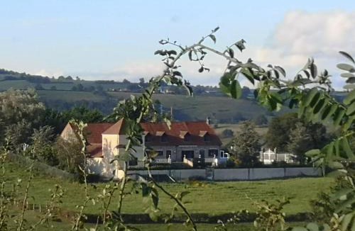 Essertenne House | La Tour D'Elaine