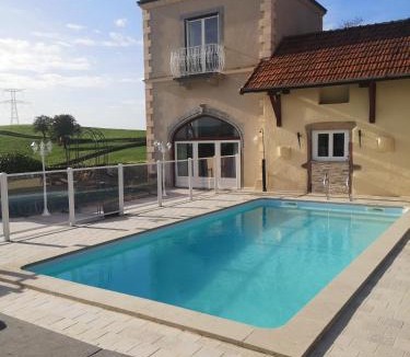 Essertenne House | La Tour D'Elaine