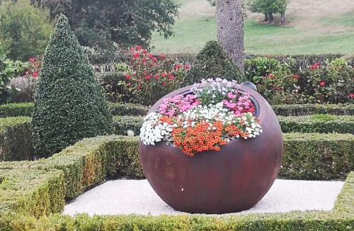 Essertenne House | La Tour D'Elaine