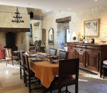 Les Arques Bed & Breakfast | La Tour de Ginaillac