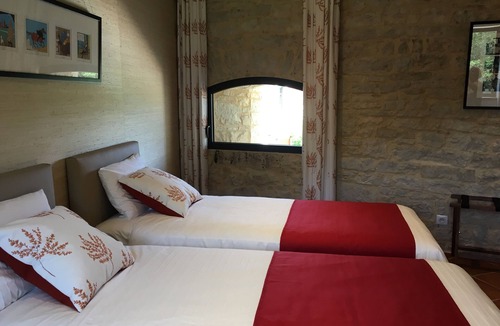 Les Arques House | LA TOUR DE GINAILLAC Chambre d'hôte Hergé