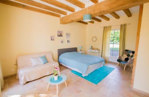 Beaumont-Village Bed & Breakfast | La Tour de la Conterie