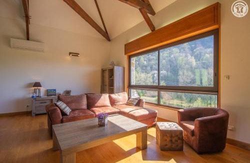 Sainte-Marie-d'Alvey House | La tour de mandrin