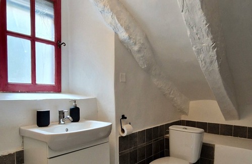 Anduze Bed & Breakfast | La tour de Pezene