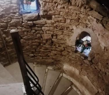 Mantry House | La tour du bonheur